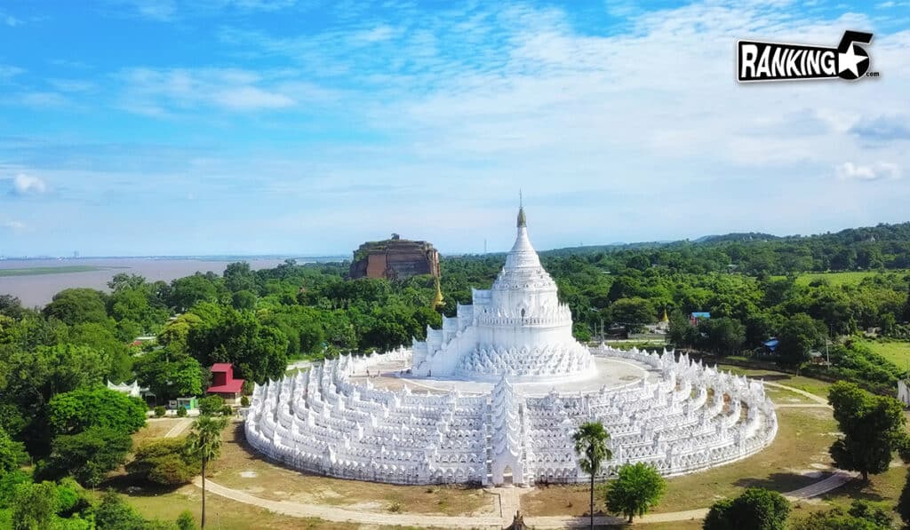 2-MYANMAR-PAGODA