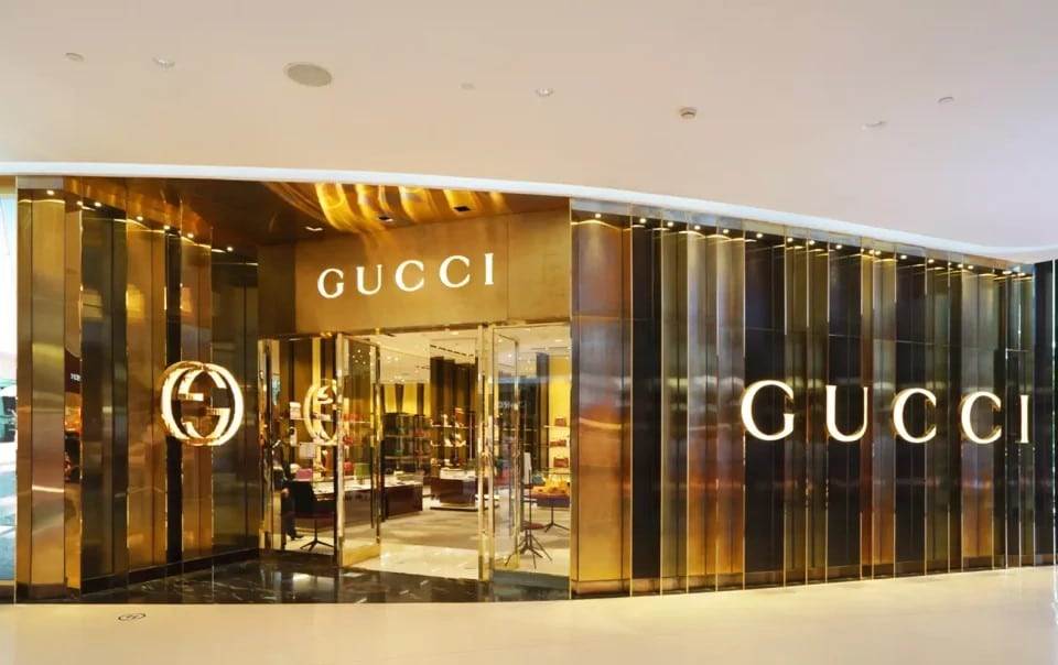 02-gucci