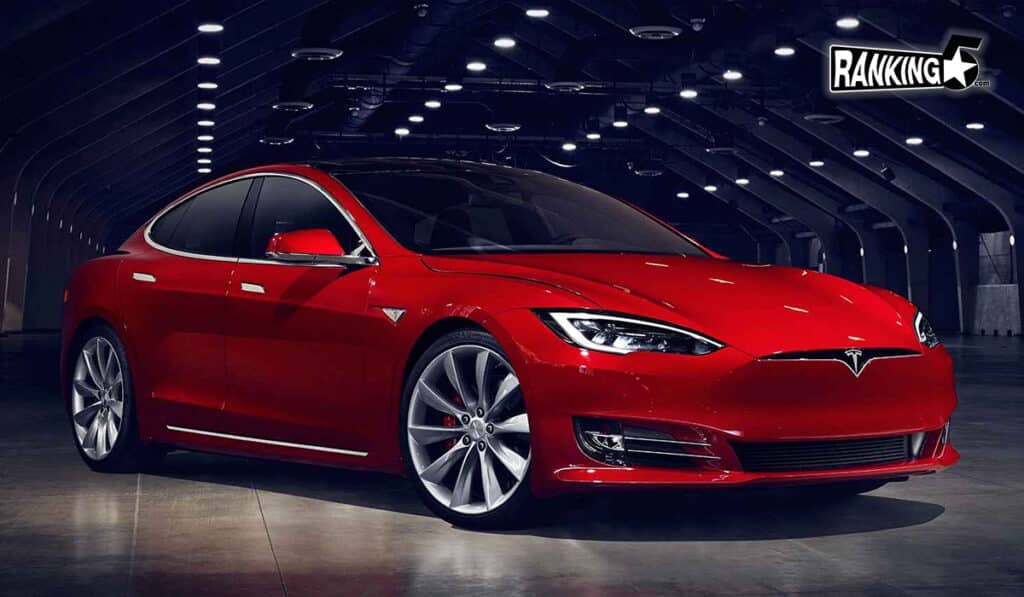 02-Tesla_Model_S_Long_Range